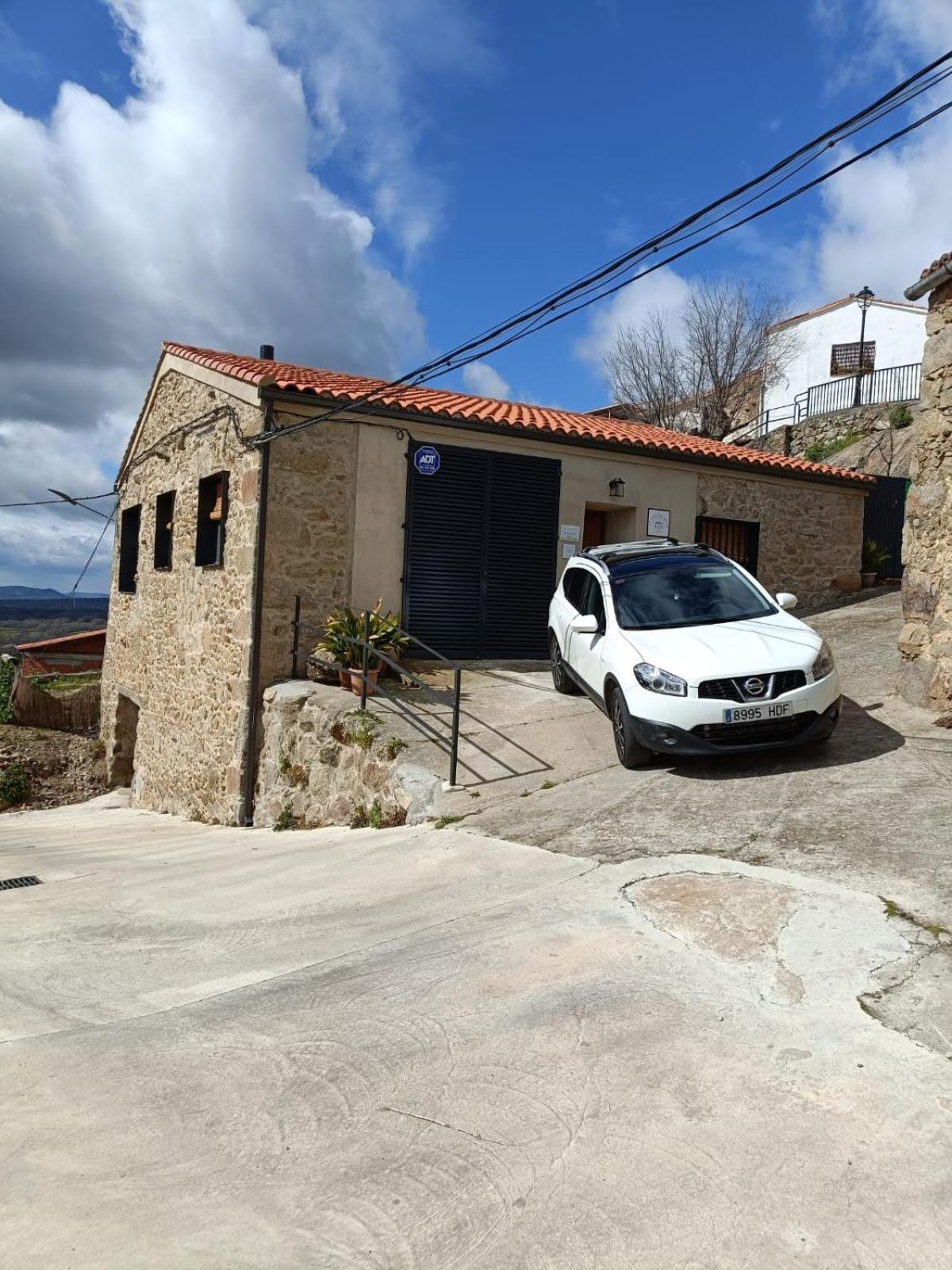 La Casa De Abajo Villa Arroyomolinos de la Vera Bagian luar foto